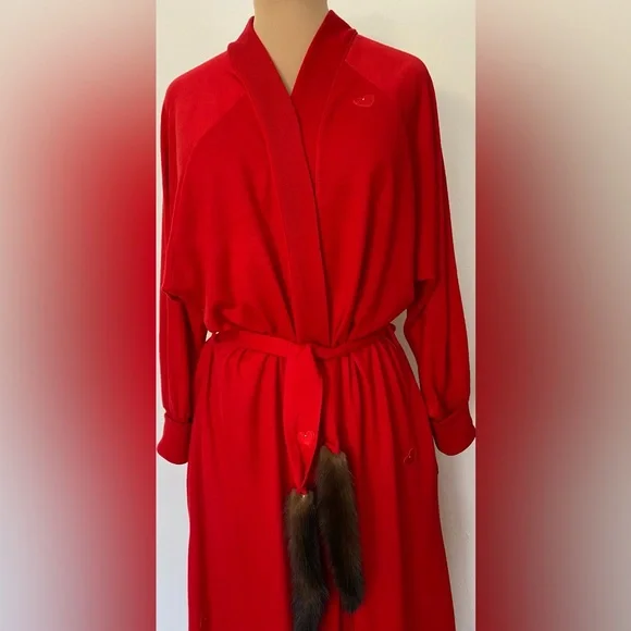Vintage Red Wool Fur Belt 70s Bathrobe *Small* LILY Of FRANCE Raglan Sleeve Knit
